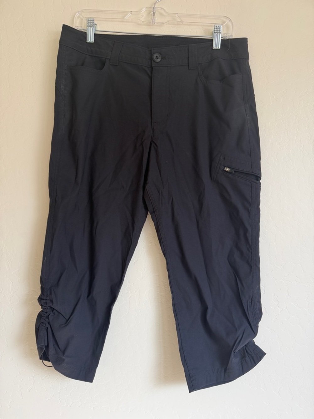 Eddie Bauer Black Women's Cargo Capris